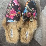 Cape Robbin Fuzzy mules Photo 3