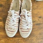 Universal Threads Canvas sneakers Size 10 Photo 0