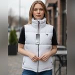 NWT $350 TUMI Women's Heat Seal Quilted Midweight Prima Loft Filled Vest Medium White Photo 2