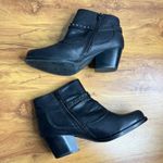Baretraps  Rosea Black Leather Studded Ankle Boots Size 7.5 Block Heel NEW Photo 4