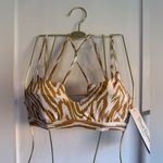 Beach Bunny NWT Adonia Sports Bra in Wood Sz XS $145 Photo 7