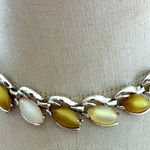 Vintage Thermoset Leaf Photo 0