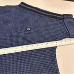 Campus Sutra | Elegant Navy Blue Crewneck Sweater Photo 2