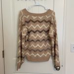 Illa Illa EUC |  women’s chevron patterned soft knit v-neck sweater — M/L‎ Photo 5