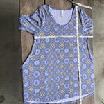LuLaRoe  Womens Perfect T Size Small‎ Blue Green Gold Geometric Tunic Top NEW Photo 4