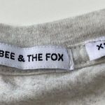 Women's The Bee & The Fox Tee Size XS Photo 5