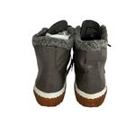 Skechers Women’s  winter boots size 6 Photo 3
