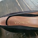 Vionic NEW  Natalie Tortoise Black Suede Chunky Heels Pumps Women's Size 8 Photo 5