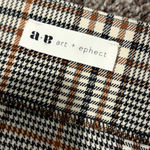 ART and EPHECT Plaid Button Photo 5