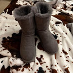 UGG Bailey Bow  Photo 0