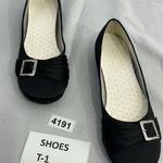 Womans Dr Scholls Predictions Dress Flats 8 Black Buckle Accent Slip On NWOT Photo 0