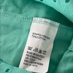 Green Sleeveless V Photo 5