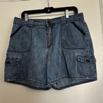 Lee VTG 90’s Mom Carpenter Shorts. Just Below The Waist. 14M. Cargo Pockets. Photo 0