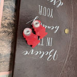 Vintage Santa Earrings – Red Christmas Holiday Studs Photo 2