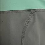 Lululemon grey green 3/4 pants yoga gym activewear Size 4 athleisure dance Photo 10