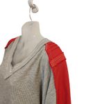 We The Free  People Gray Red Knitted V-Neck Bubble Tee Textured Raw Hem Small Photo 3