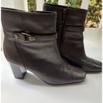 Nine & Co. NCPHILLIPEK" Womens Size 9.5 Leather Ankle Bootie Side Zip Buckle Y2K Photo 1