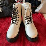 Seven Dials  boots Photo 0