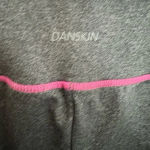 Danskin grey and pink cropped leggings size M Photo 5