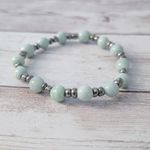 Vintage Stretch Bracelet Pastel Green Tone Photo 1