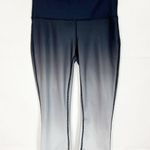 Xersion Dip-Dye Capri Athletic Wear Leggings Size S Photo 0