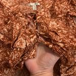 Amuse Society  large crop top Photo 3