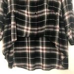 Peace & Pearls High-Low Button Front Plaid Shirt Tunic Photo 4