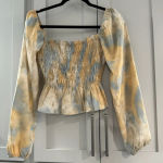 Le lis  Samantha Tie‎ Dye Smocked Long Sleeve Crop Top Photo 0