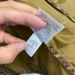 Lands' End  Women's Green & Purple Plaid Insulated Jacket Size S (6-8) Photo 10