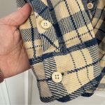 The North Face  Valley Twill Flannel Shirt Women’s size Small Gravel‎ Navy Blue Photo 6