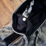 Lululemon Inspire Tight II Medium Rise 25” Silver Jacquard Size 4 Photo 4