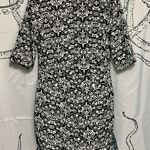 Black and White dress with pockets Size M Photo 4