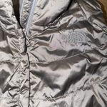 The North Face  Metallic Gray Puffer Vest sz small Photo 2
