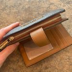 Michael Kors Logo Wallet Photo 2