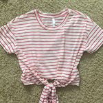 Very cute shirt. Can be dressed up or down. Size XS Photo 0