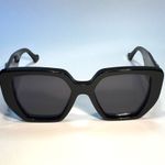 Gucci New & Authentic – Oversized Square Gray Lenses, Polished Black Acetate Frame Photo 3
