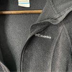 Columbia zip up Hoodie Photo 2