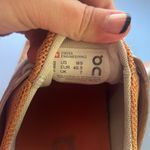 Womens orange on running shoes White Size 9 Photo 6