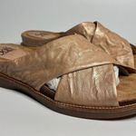 Söfft Brylee Criss Cross Leather Slide Sandals in Champagne Gold Size 8.5 Photo 4