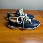 BORN Paloma Navy Blue Leather Sneaker Low Top Fashion Casual Comfort Zip Detail Size 7 Photo 2