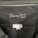 Under Armour  Black Compression Capri Leggings with Pocket Photo 3