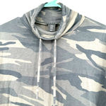 Tahari  size XS lightweight camo‎ pullover sweatshirt cowl neck Photo 2