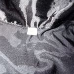 Woman’s Silk Stain Black Long Sleeve Pajamas Set; shirt and pants; size Medium Photo 8