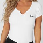 Guess T-shirt Photo 0