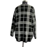 Oval Black and White Plaid Long Sleeve Plus Size Cardigan Photo 9