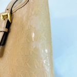 MICHAEL KORS MK Signature Jet Set Travel CARRYALL TOTE Bag Oyster Patent Leather Tan Photo 14