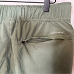 Eddie Bauer Green Lightweight Travel Pants Size S Photo 8