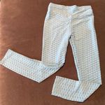 Women’s Leggings/High Waisted Yoga Pants Textured Blue Fabric Size L NEW Blue Size L Photo 0