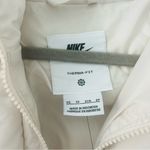 Nike Women’s Ivory Therma Fit Repel Mid Length Puffer Hooded Jacket Parka NWT XS Photo 7