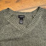 Rue 21  Sweater Women's Size Small Green V-Neck Long‎ Sleeve Knit Photo 1